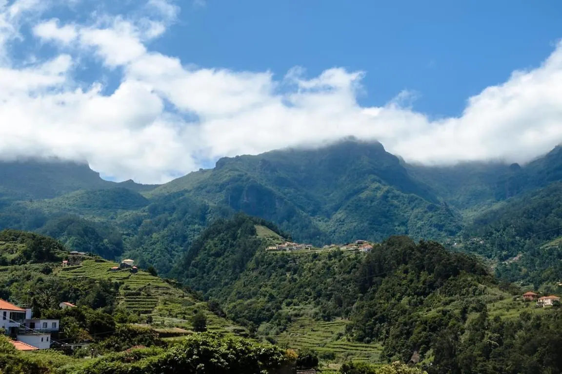 ゲストハウス ホテル Guestready - Panoramic Mountain Escape São Vicente
