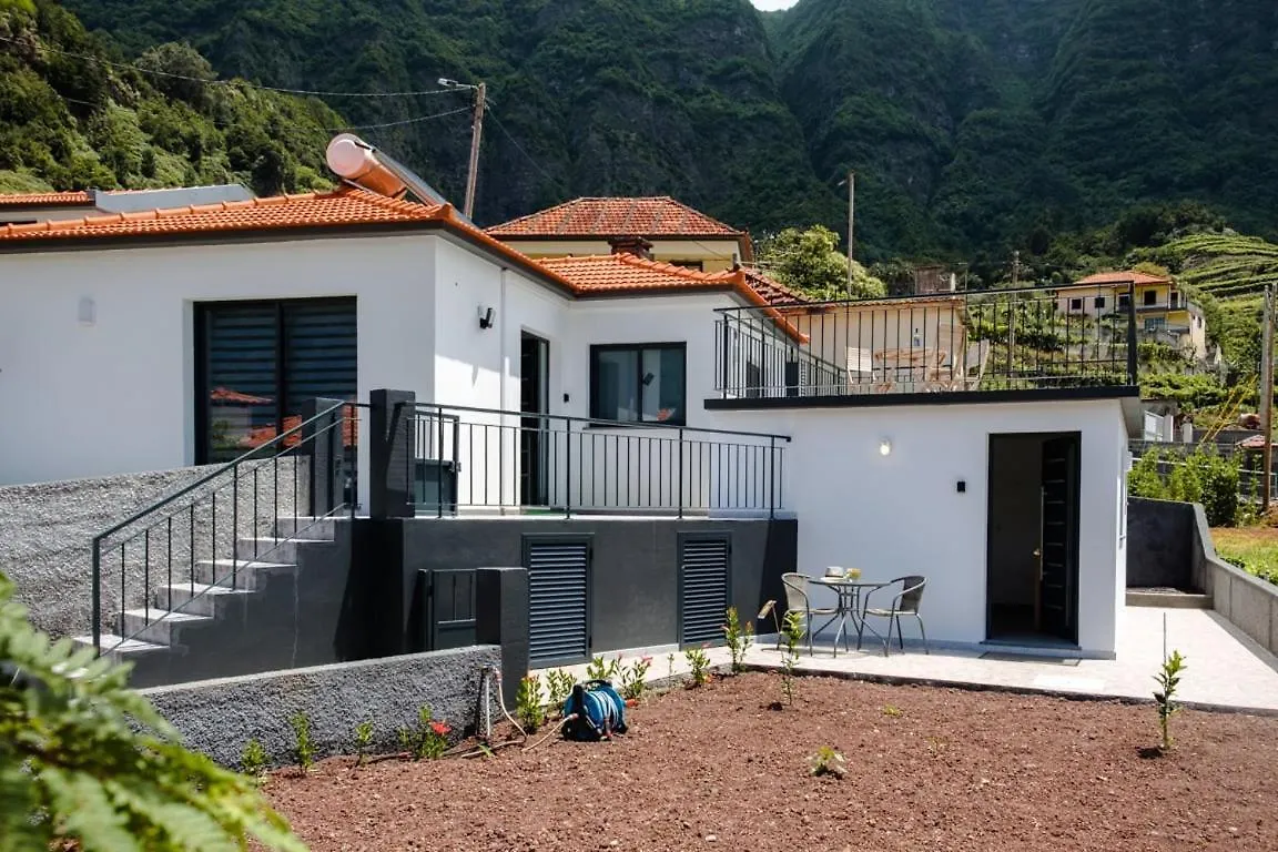 ゲストハウス ホテル Guestready - Panoramic Mountain Escape São Vicente ポルトガル